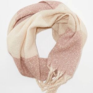Gentle Fawn Pink and Cream Scarf